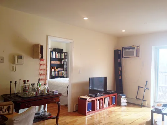 Rented by Sunrise Real Estate | media 21