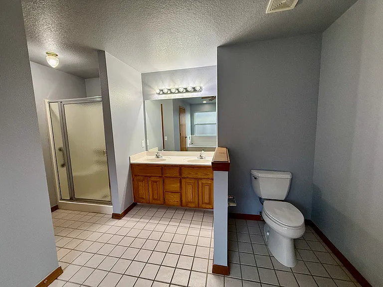 510 College Pl — Photo 24