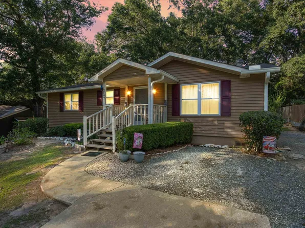 2747 Faringdon Dr, Tallahassee, FL 32303
