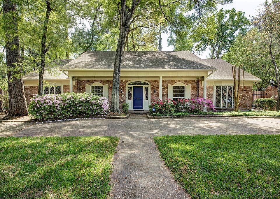 1st image of 10811 Hunters Forest Dr