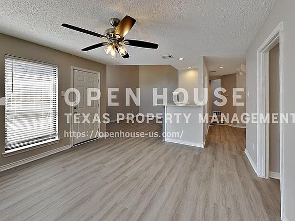 4th image of 2104 Rose Cliff Ln