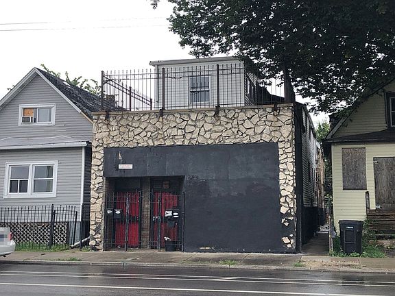 2nd image of 5923 S Damen Ave
