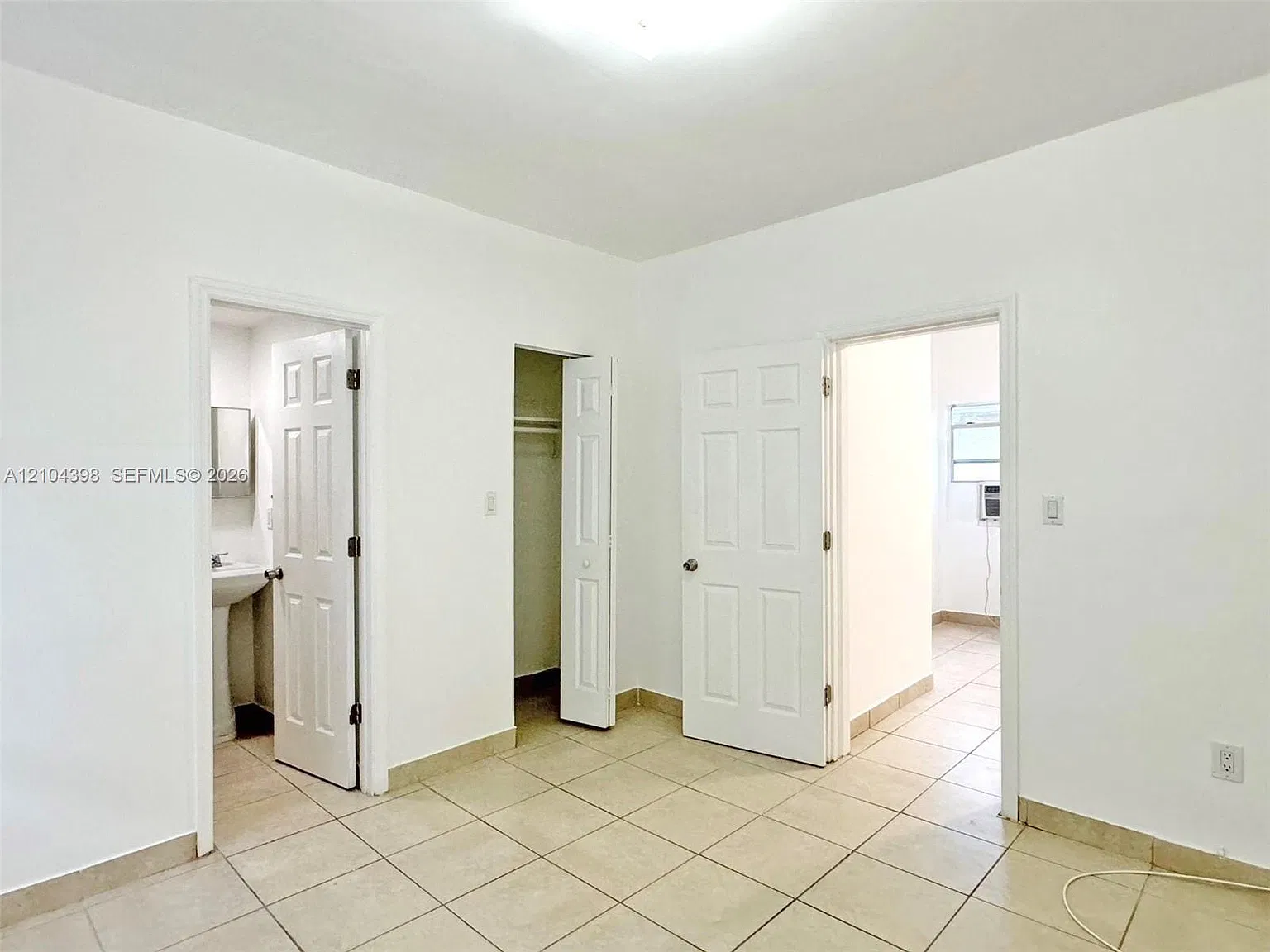 Westlawn - Corr Pl — Photo 3
