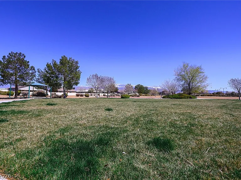 6472 Centennial Rd — Photo 29