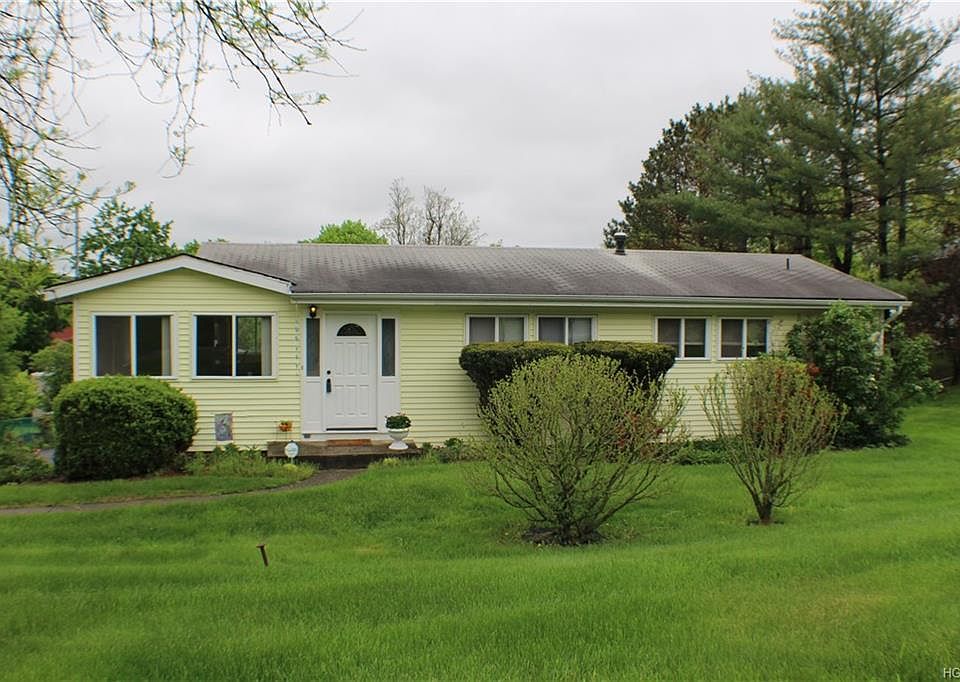 1st image of 14 Greenwood Dr