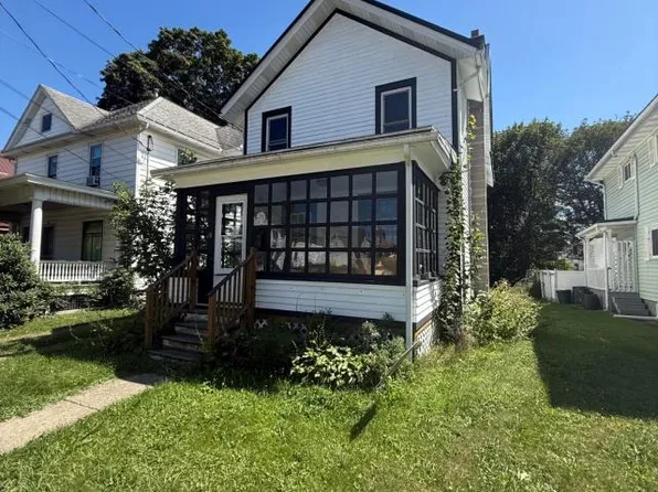 18 Buchanan St #8, Warren, PA 16365