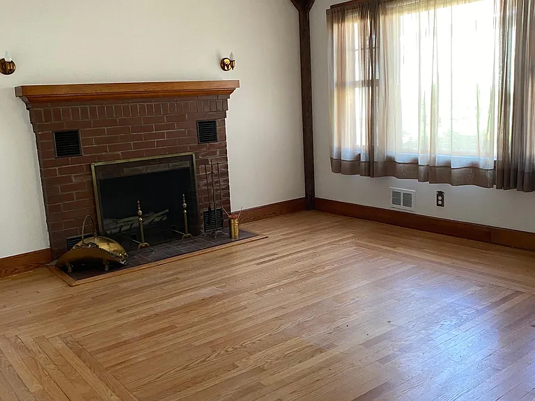 14 Chestnut St — Photo 2