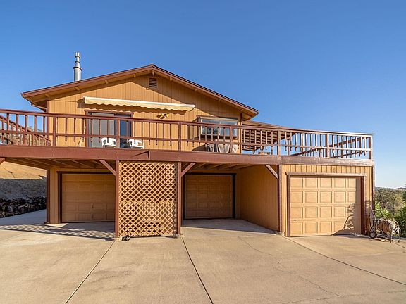 2nd image of 4365 Arbolada Dr
