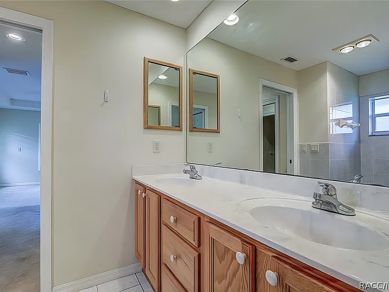 12 Anton Ct — Photo 24