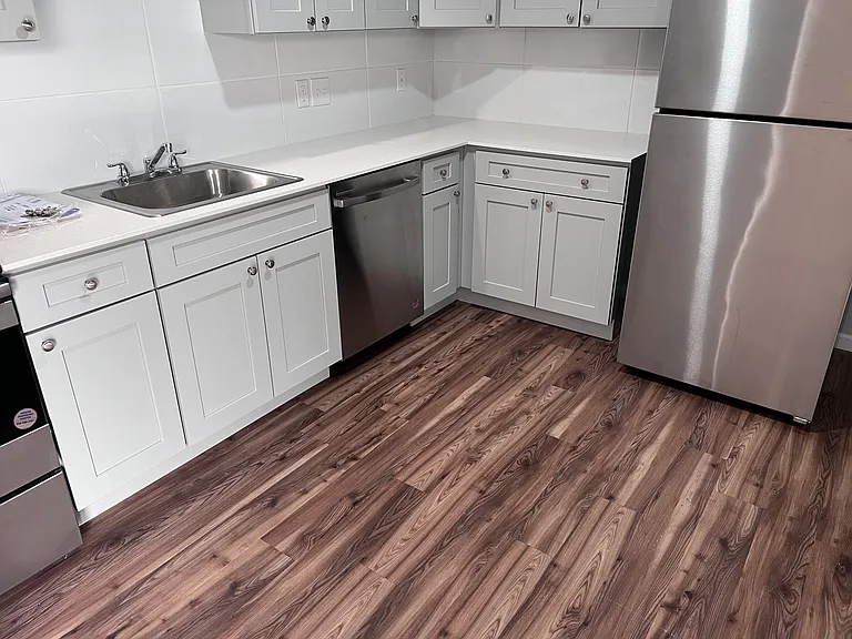 405 Root Ave #13 — Photo 3