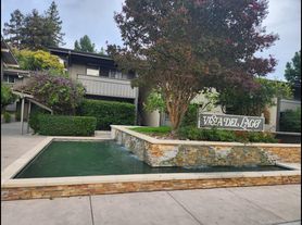 151 Buckingham Dr