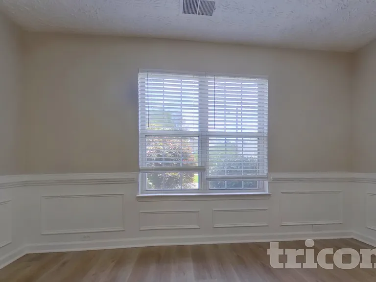 411 Clearstream Ln — Photo 5