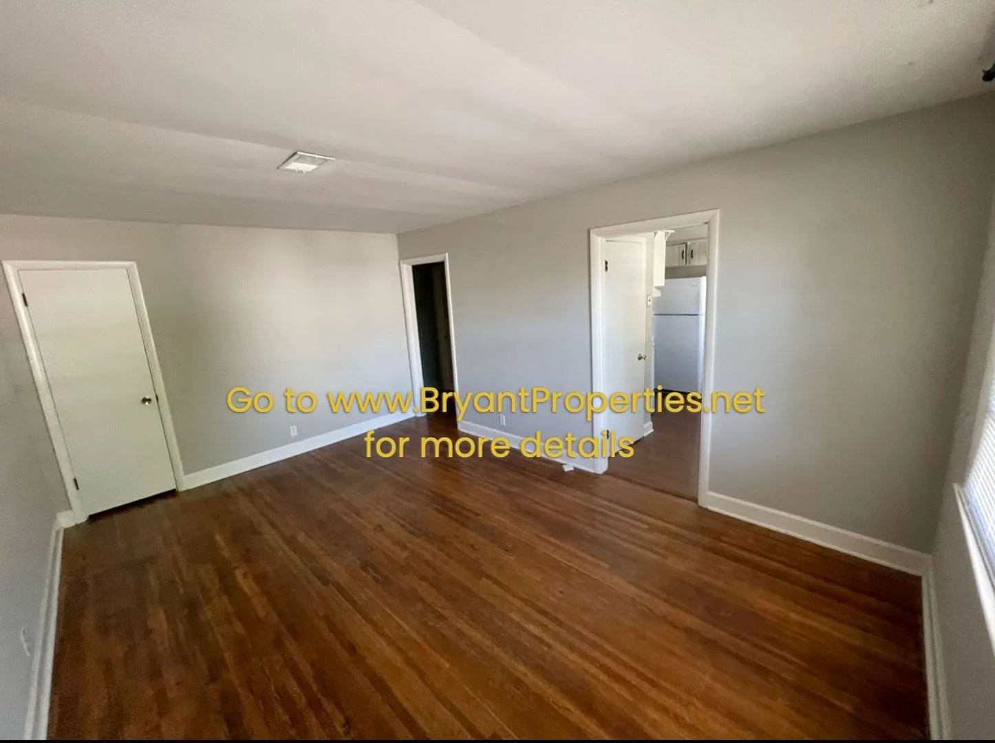 1915 Sweetbriar Ave * — Photo 2