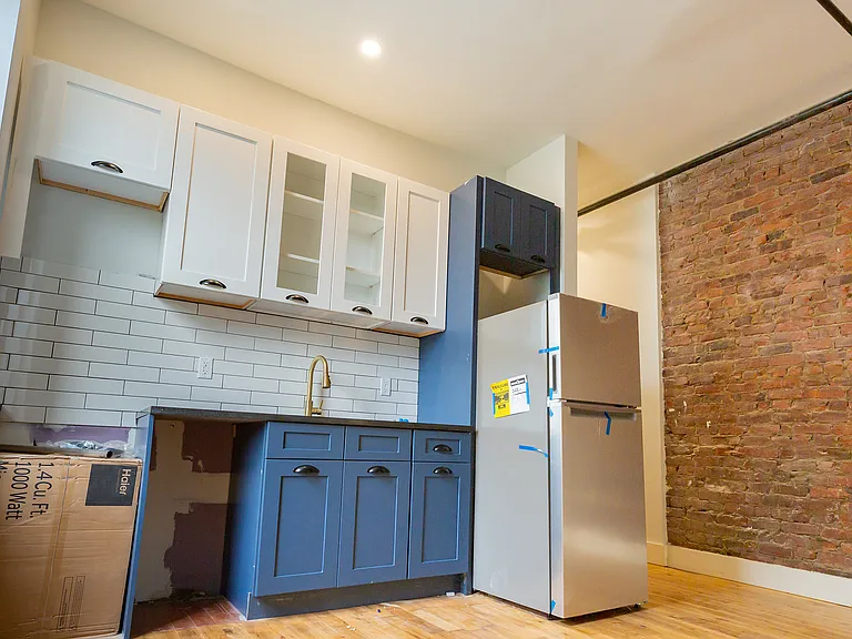 57 Grove St #2C — Photo 13