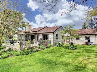 6122 E Beck Lake Rd S, Kendallville, IN 46755