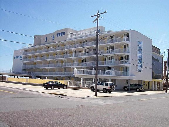 5th image of 6201 Ocean Ave #214