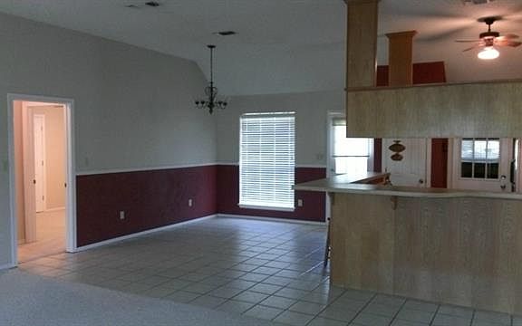 4th image of 101 Carrington Cir