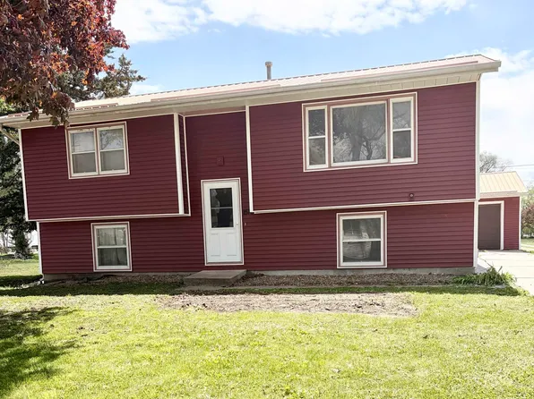 1570 Bowers St, Waterloo, IA 50707