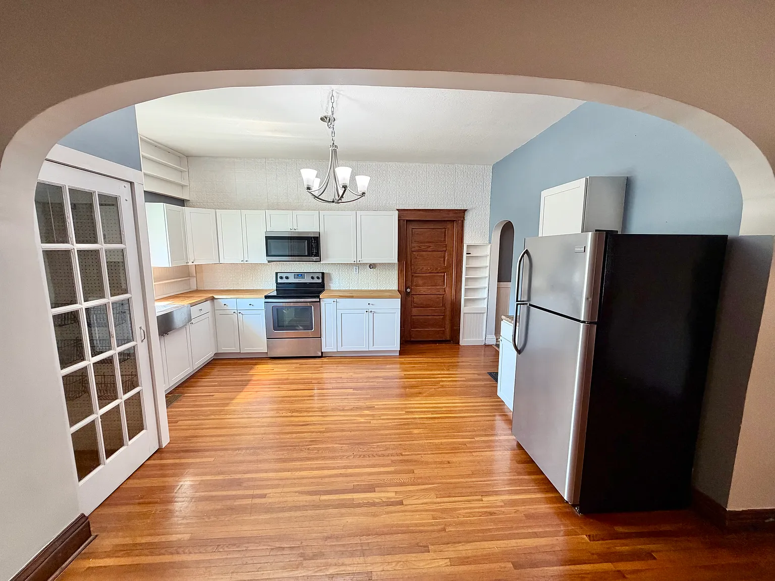 2 bed, 1042 sqft, $1,490 — Photo 4
