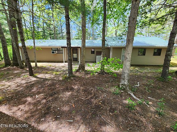 4th image of 906 Nameoki Cir