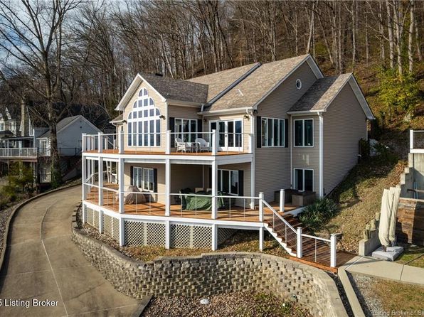 5107 Stoneview Dr, Charlestown, IN 47111