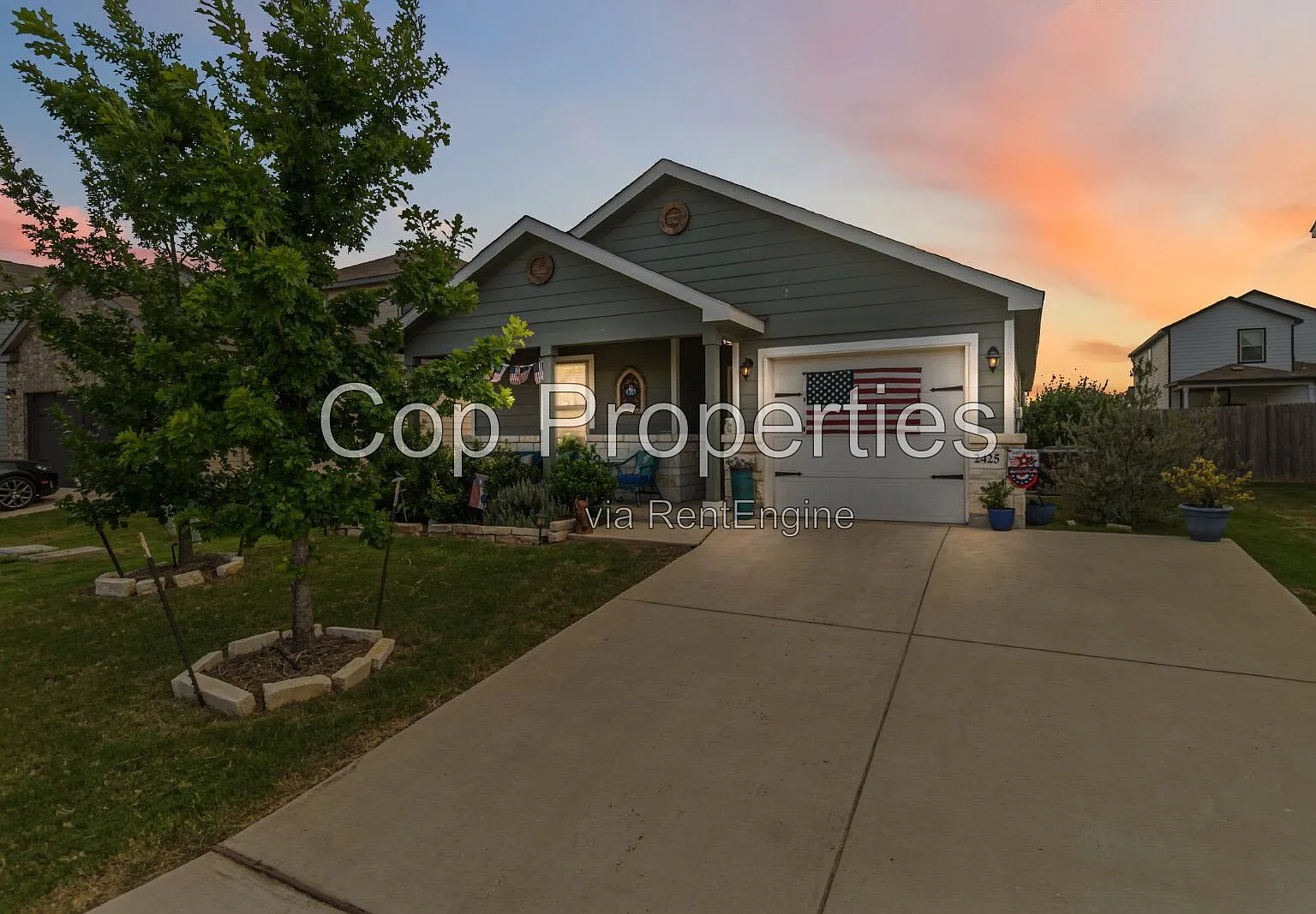 3 bed, 2.0 bath, 1014 sqft, $1,595 — Photo 1