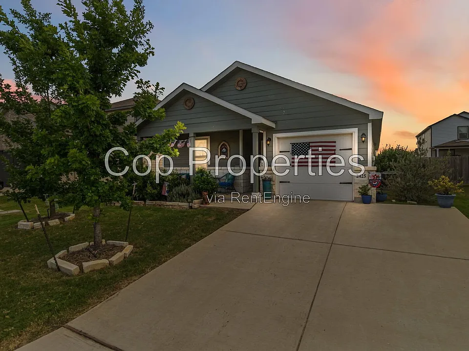 2425 Ayers Dr