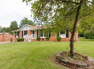 109 Meadowbrook Dr, Clarksville, TN 37042