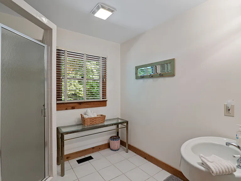 150 Avondale Ridge Rd — Photo 7