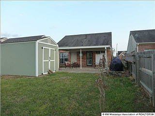 2nd image of 760 Grant Dr
