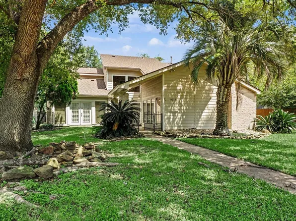 8223 Magnolia Glen Dr, Humble, TX 77346