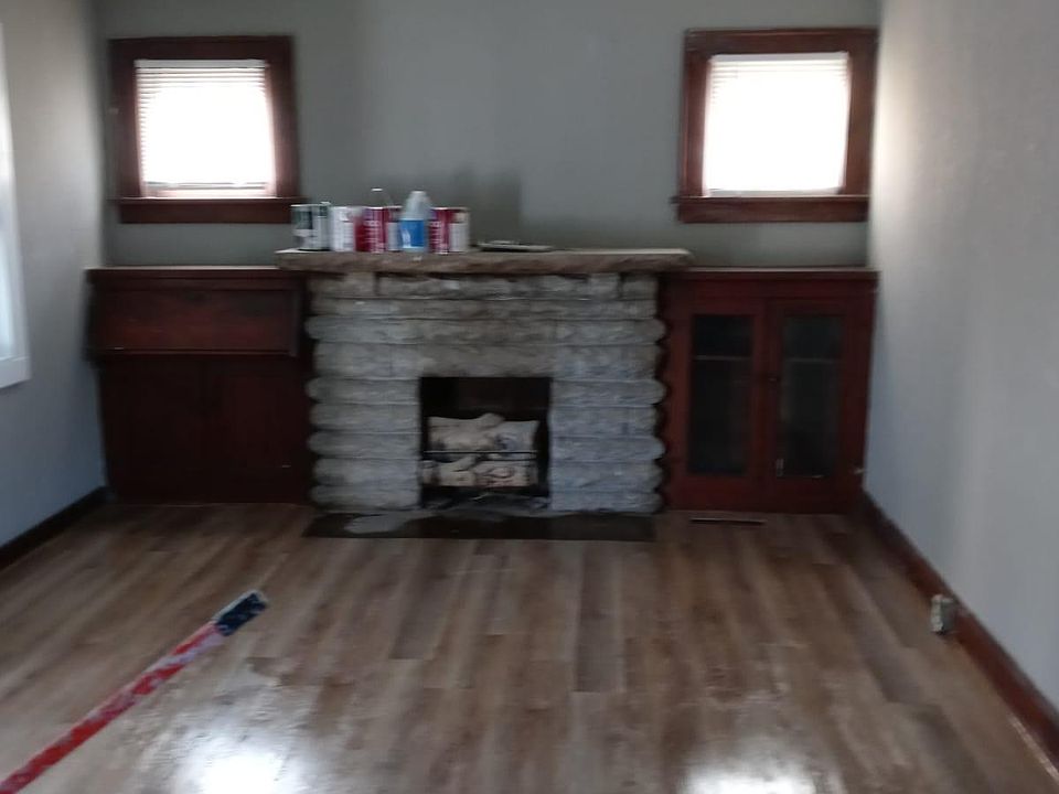 1st image of 4410 E 24th St