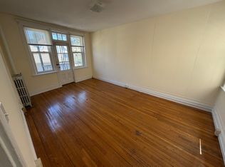 17 Lothian Rd APT 303, Brighton, MA 02135