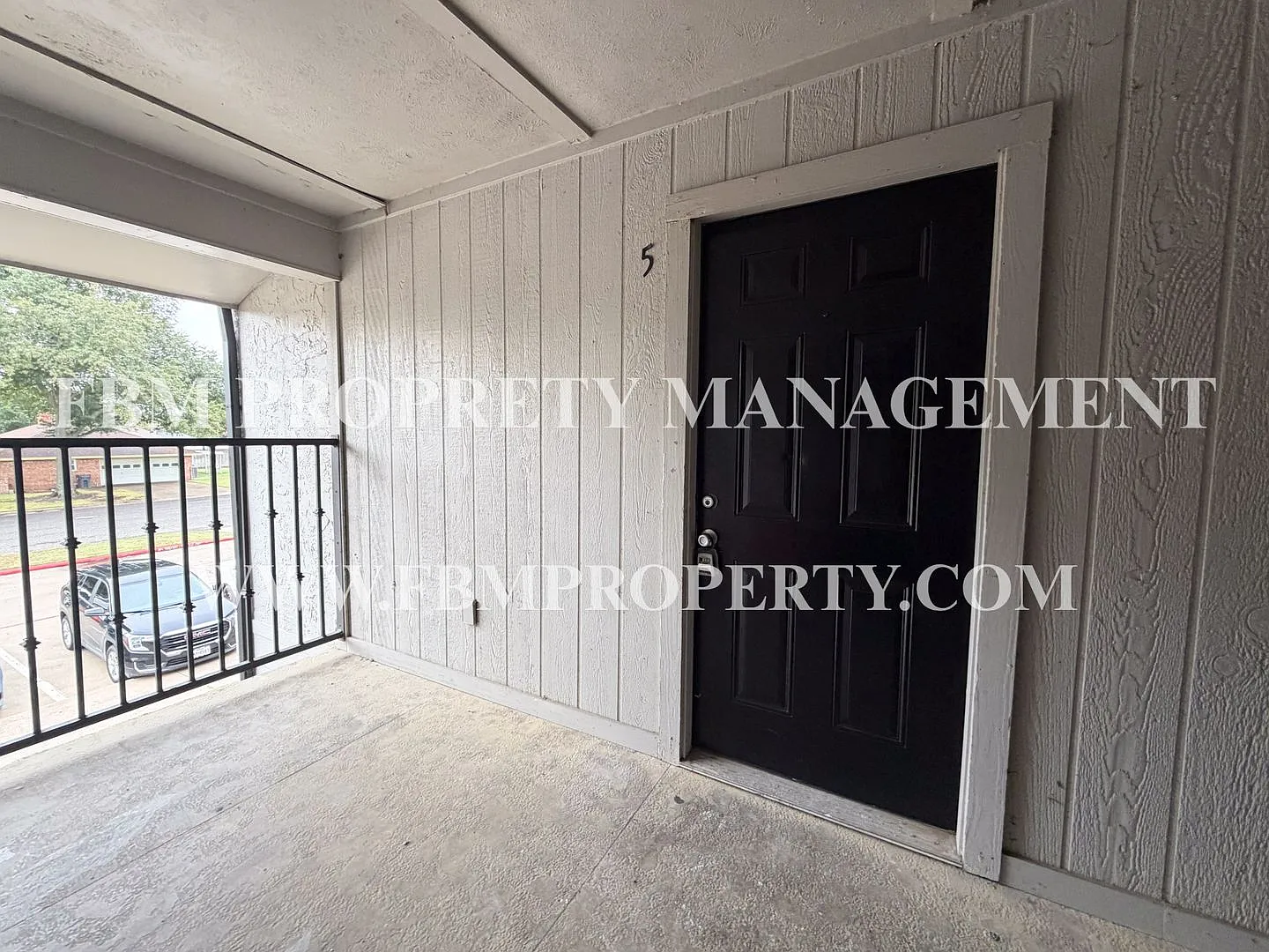 1020 Northwood Blvd, Unit 5 - 2 Bedroom, 1 Bathroom Apartment in Corsicana, TX! — Photo 1