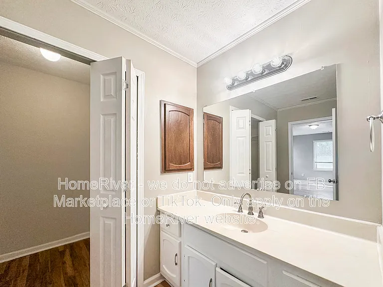 561 Chatham Trl — Photo 15