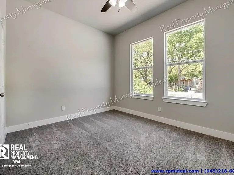 8728 Dunlap St — Photo 4