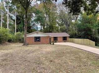 813 N Market St, Benton, AR 72015