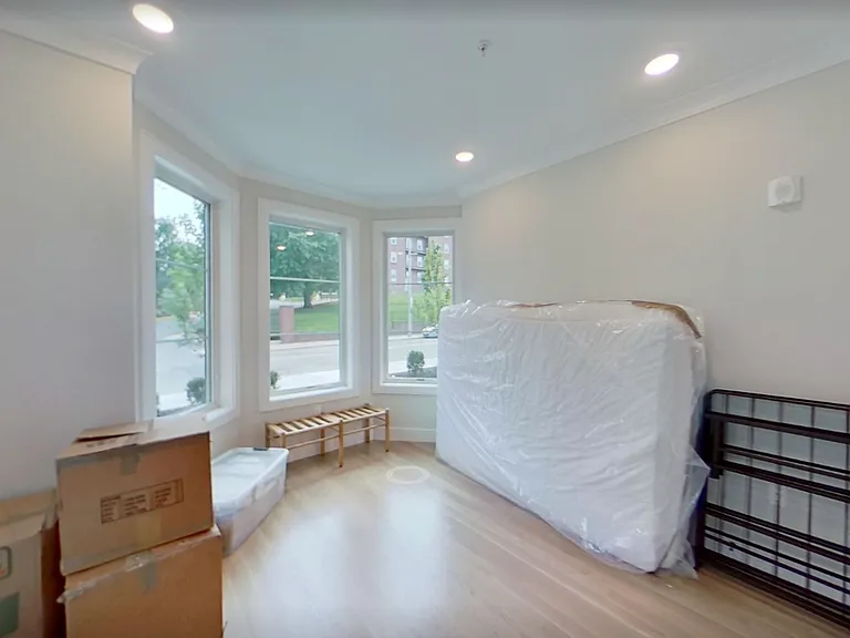 104-106 Warren St #2R — Photo 1