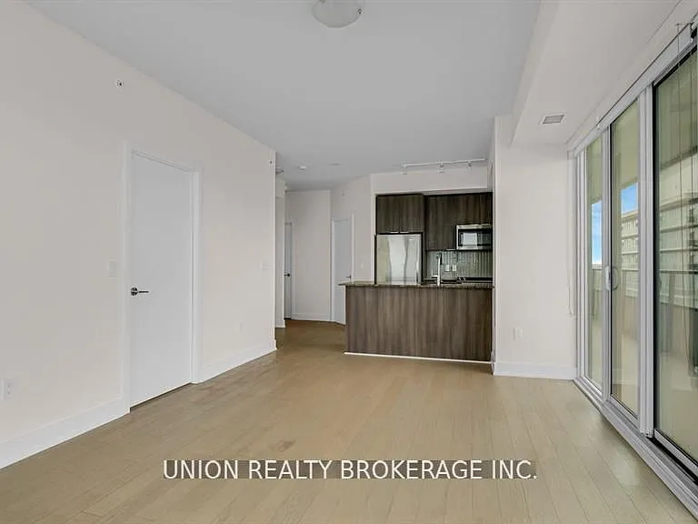 20 Shore Breeze Dr #3907 — Photo 9