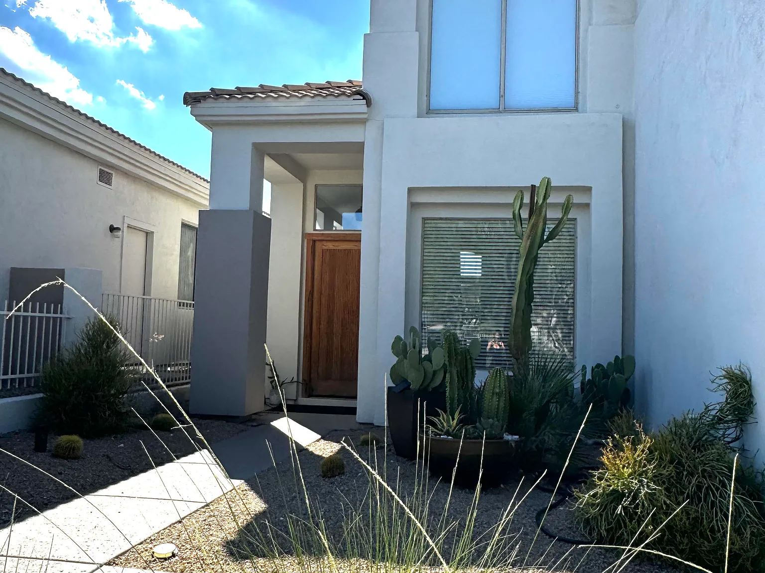 4 bed, 2697 sqft, $12,800 — Photo 1