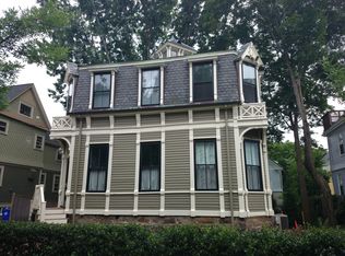 203 Aspinwall Ave, Brookline, MA 02446