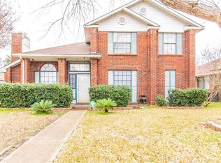5418 Meadow Vista Ln, Garland, TX 75043