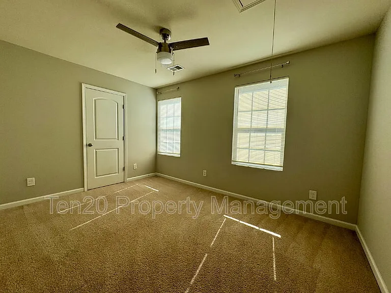 753 Compass Trl — Photo 16