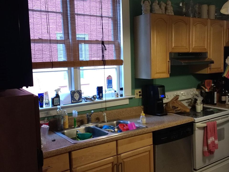 2nd image of 2823 Griffin Ave
