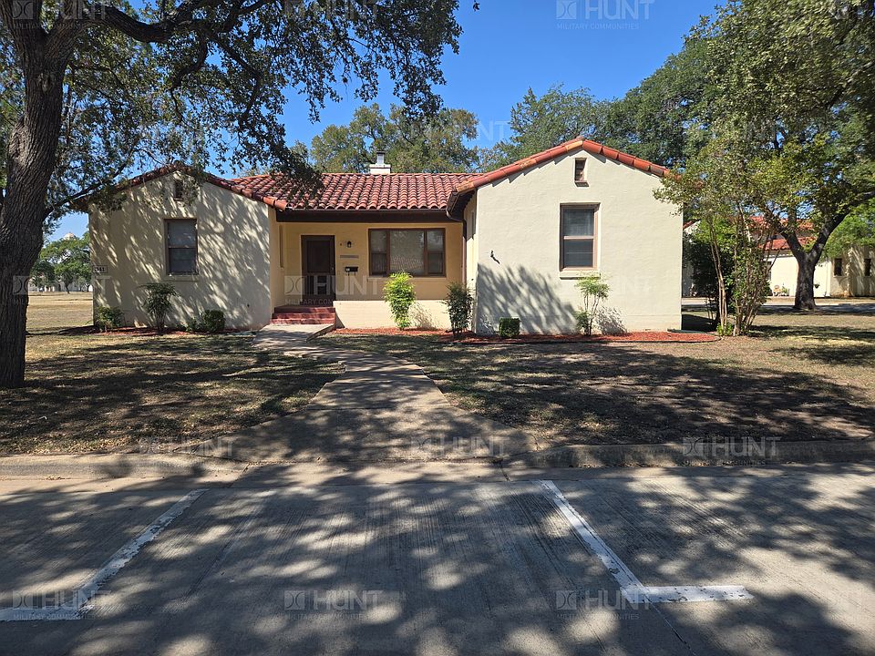 1st image of 9 E Park Ln #341