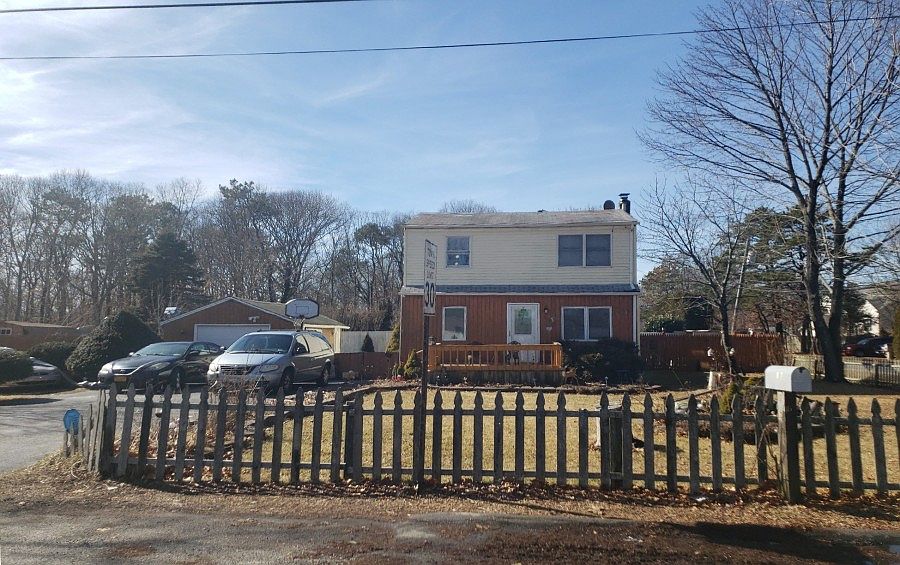 1st image of 190 Van Buren St