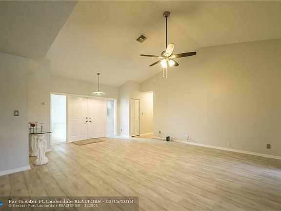 4th image of 4118 NW 69th Ter