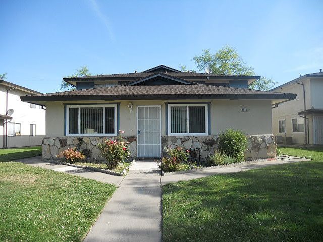 1st image of 4613 Greenholme Dr #1