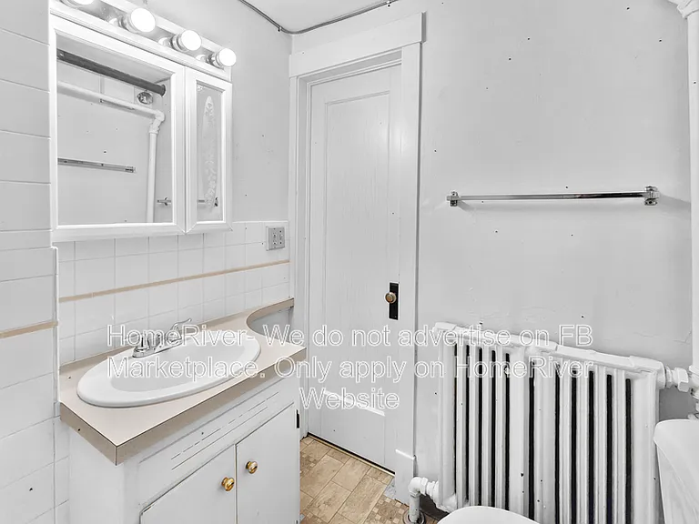 1001 S Monroe St #8 — Photo 12