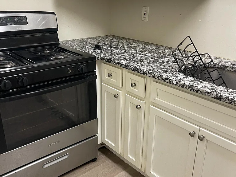 7147 Radbourne Rd — Photo 2
